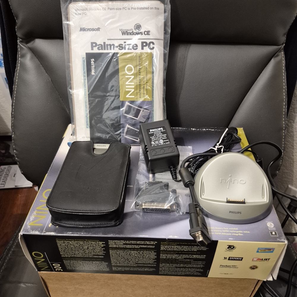 Philips Nino Palm-size PC with Accessories. Blast From the Past.